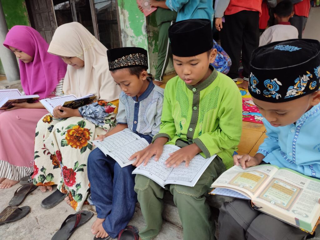 Membaca Al Quran (Program Wakaf Al Quran)